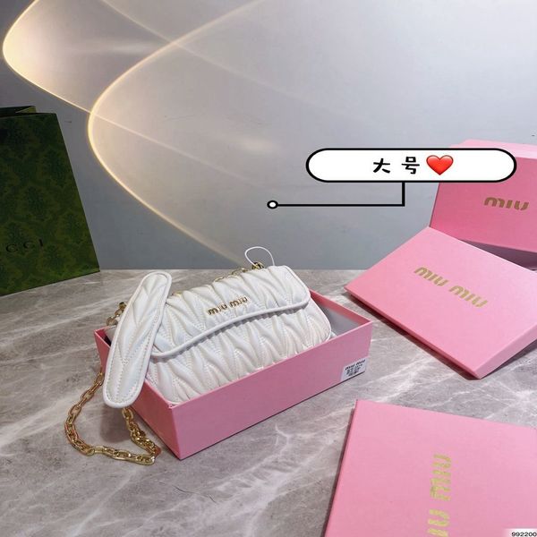 2021 new miao family fold chain flip small square bag single shoulder bag messenger bag zmm
2021 new miao family fold chain flip small square bag single shoulder bag messenger bag zmm