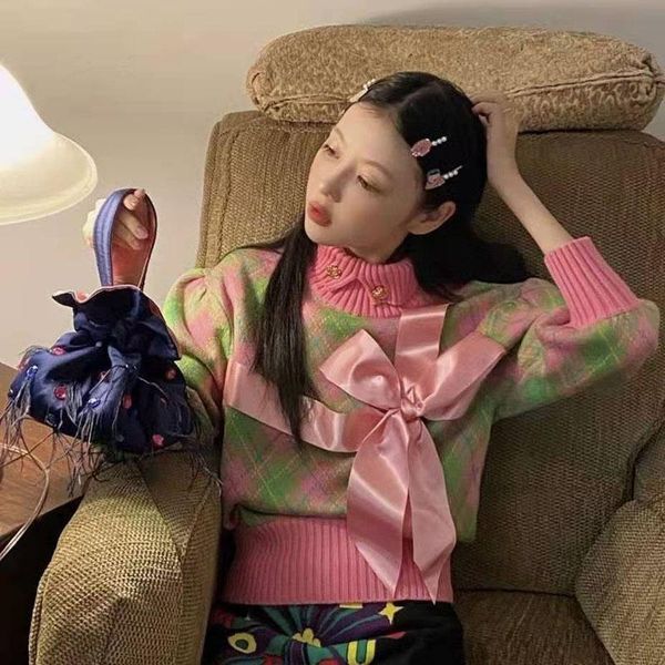 walking gift ribbon sweater plaid high neck knitted pullover female, White;black
walking gift ribbon sweater plaid high neck knitted pullover female, White;black