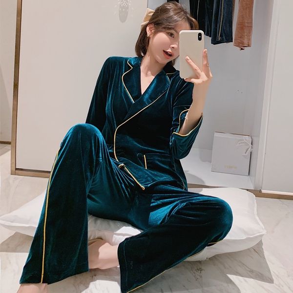 women 2pcs new winter pajamas double-time suit shirt cloak clothing kitty neck a nightwear loose house to wear 90u4, Black;red
women 2pcs new winter pajamas double-time suit shirt cloak clothing kitty neck a nightwear loose house to wear 90u4, Black;red