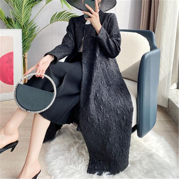 women's trench coats miyake fold drape plus cotton windbreaker autumn style korean temperament high-end over-the-knee coat, Tan;black
women's trench coats miyake fold drape plus cotton windbreaker autumn style korean temperament high-end over-the-knee coat, Tan;black