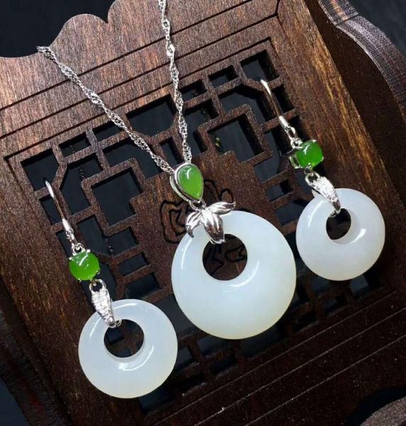 bracelet, earrings & necklace hetian baiyu silver inlay set sanitary buckle three-piece h22#, Black
bracelet, earrings & necklace hetian baiyu silver inlay set sanitary buckle three-piece h22#, Black