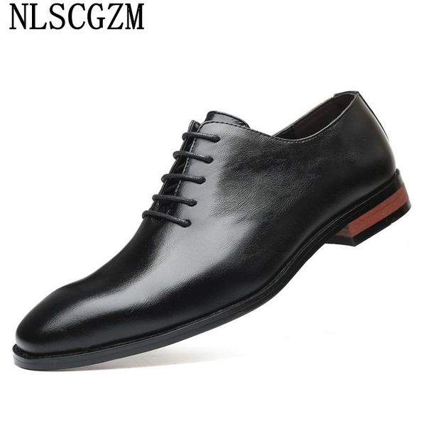 dress shoes oxford men italian elegant leather for office 2021 black business sapato social masculino
dress shoes oxford men italian elegant leather for office 2021 black business sapato social masculino