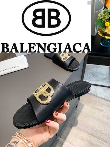 thongs designer luxury brand women shoes casual handmade walking tennis sandals slippers mules slides imo9, Black;white
thongs designer luxury brand women shoes casual handmade walking tennis sandals slippers mules slides imo9, Black;white