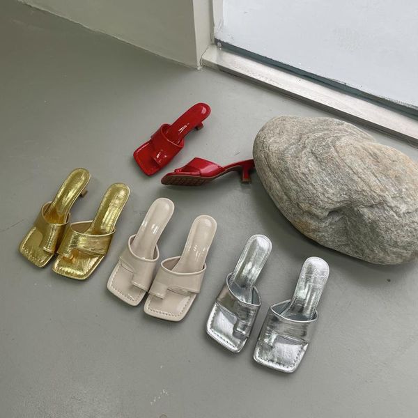 slippers 2021 summer clip toe women sandals slip on mules shoes gold/red/silver square thin low heels shallow, Black
slippers 2021 summer clip toe women sandals slip on mules shoes gold/red/silver square thin low heels shallow, Black