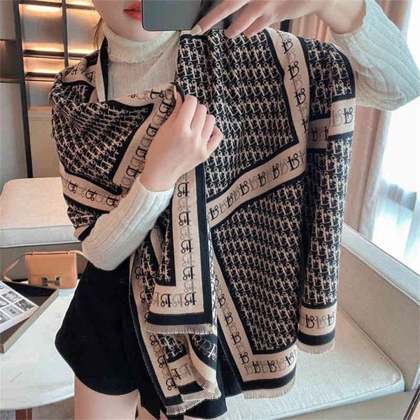 shawl d letter scarf female autumn and winter 2021 warm wool versatile student bib fashion, Blue;gray
shawl d letter scarf female autumn and winter 2021 warm wool versatile student bib fashion, Blue;gray