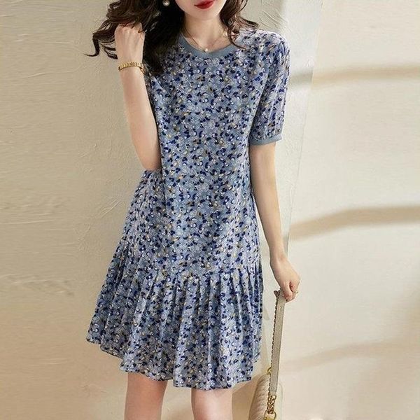 party dresses french floral dress for women 2021 summer retro design pleated skirt mid-length fashion clothing vestidos, White;black
party dresses french floral dress for women 2021 summer retro design pleated skirt mid-length fashion clothing vestidos, White;black