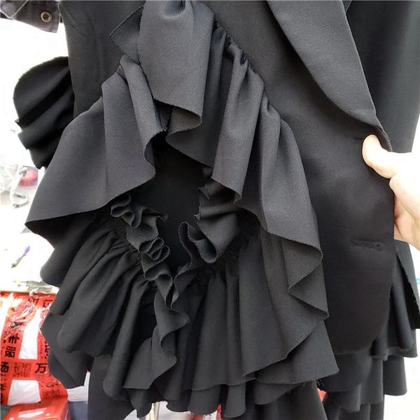 women's vests 2021 spring outerwear layers ruffles design fashionable loose fashion black blazer vest women ruched casual coats, Black;white
women's vests 2021 spring outerwear layers ruffles design fashionable loose fashion black blazer vest women ruched casual coats, Black;white