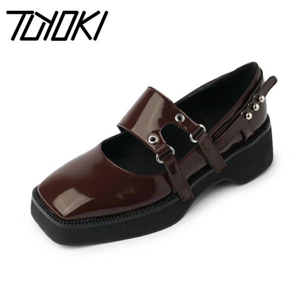 dress shoes tuyoki women real leather pumps square toe thick heel buckle metal decoration cool ladies footwear size 34-39, Black
dress shoes tuyoki women real leather pumps square toe thick heel buckle metal decoration cool ladies footwear size 34-39, Black