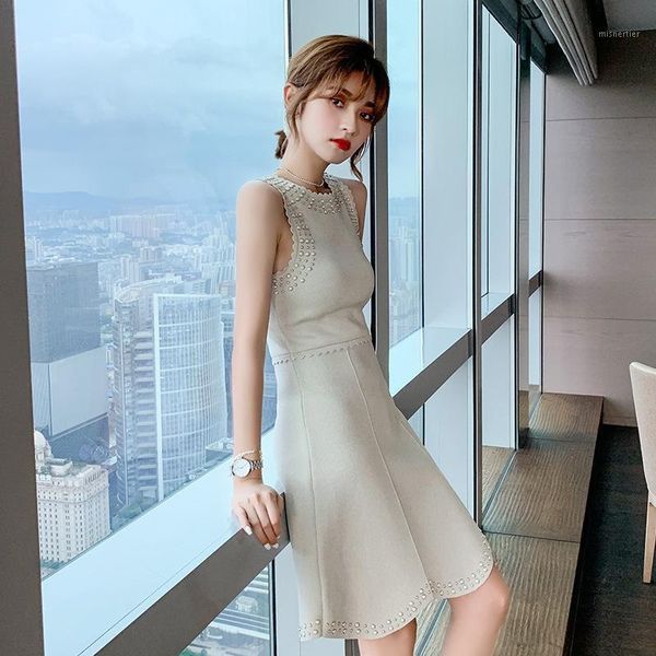 casual dresses french xiaoxiangfeng knitted dress design of sleeveless vest niche 2021 women's autumn luxury, Black;gray
casual dresses french xiaoxiangfeng knitted dress design of sleeveless vest niche 2021 women's autumn luxury, Black;gray