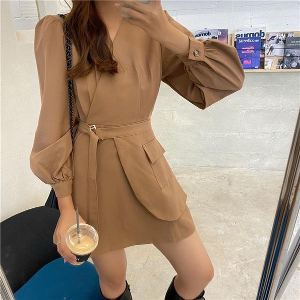 casual dresses 2021 korean chic fashion office ol autumn for women elegant v-neck puff sleever mini with girdle, Black;gray
casual dresses 2021 korean chic fashion office ol autumn for women elegant v-neck puff sleever mini with girdle, Black;gray