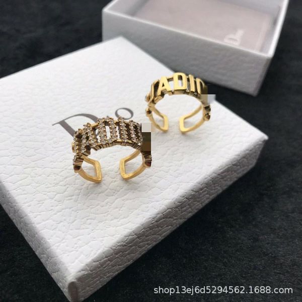 d family's 20-year-old new full diamond letter ring, Silver 
d family's 20-year-old new full diamond letter ring, Silver