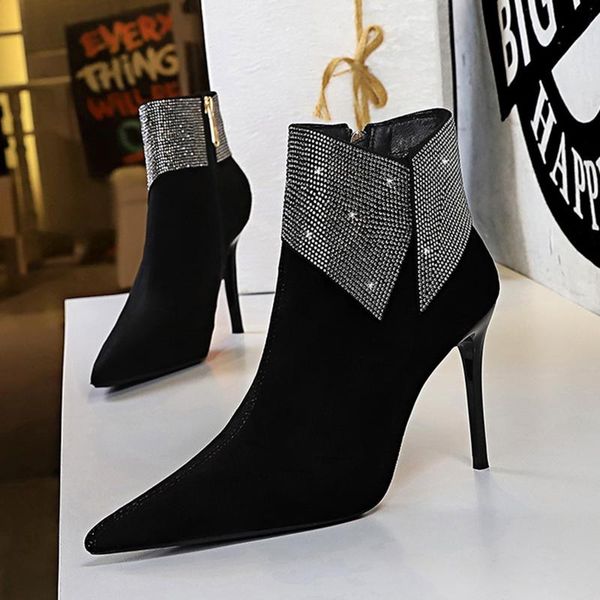 boots 2021 winter women 9.5cm stripper high heels ankle warm fur bling crystal stiletto suede rhinstone party shoes, Black
boots 2021 winter women 9.5cm stripper high heels ankle warm fur bling crystal stiletto suede rhinstone party shoes, Black