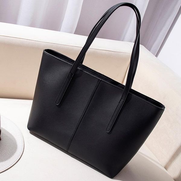 2021 autumn/winter european and american new fashion easy to fit tote shoulder bag large capacity classic casual lady pu handbag
2021 autumn/winter european and american new fashion easy to fit tote shoulder bag large capacity classic casual lady pu handbag