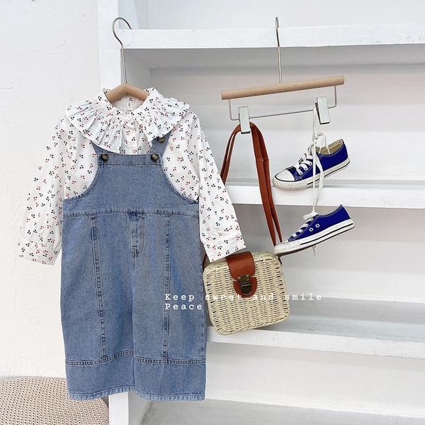 spring new girls'jeans children's wide leg pants baby girls'foreign style carrying pants spring and autumn, Blue
spring new girls'jeans children's wide leg pants baby girls'foreign style carrying pants spring and autumn, Blue