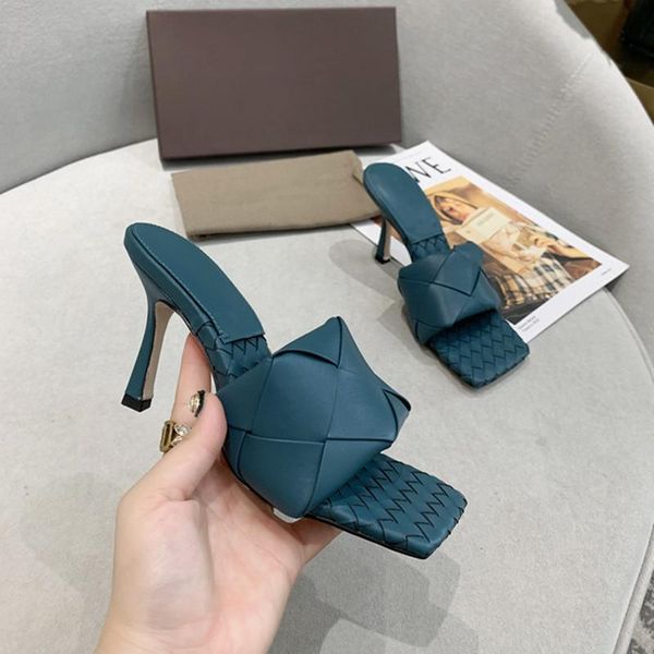 iduzi 2020 black wedges slippers women shoes nightclub sandals pink sequins waterproof transparent wedges mixed colors shoes
iduzi 2020 black wedges slippers women shoes nightclub sandals pink sequins waterproof transparent wedges mixed colors shoes