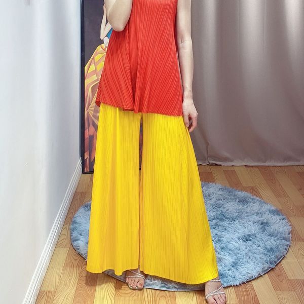 Summer 2021 Female Leg Miyak Fold Waist Big Size Thin All-match Pants 7796, Black;white
Summer 2021 Female Leg Miyak Fold Waist Big Size Thin All-match Pants 7796, Black;white