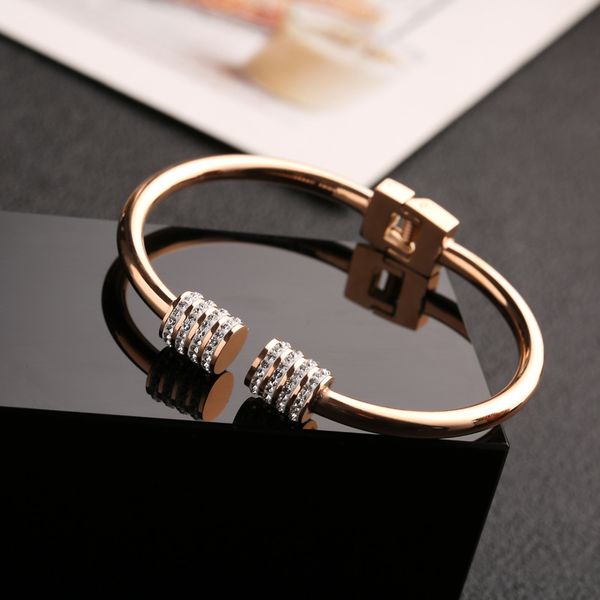 europe and america full diamond titanium steel bracelet miss opening spring titanium steel rose gold bracelet, Golden;silver
europe and america full diamond titanium steel bracelet miss opening spring titanium steel rose gold bracelet, Golden;silver
