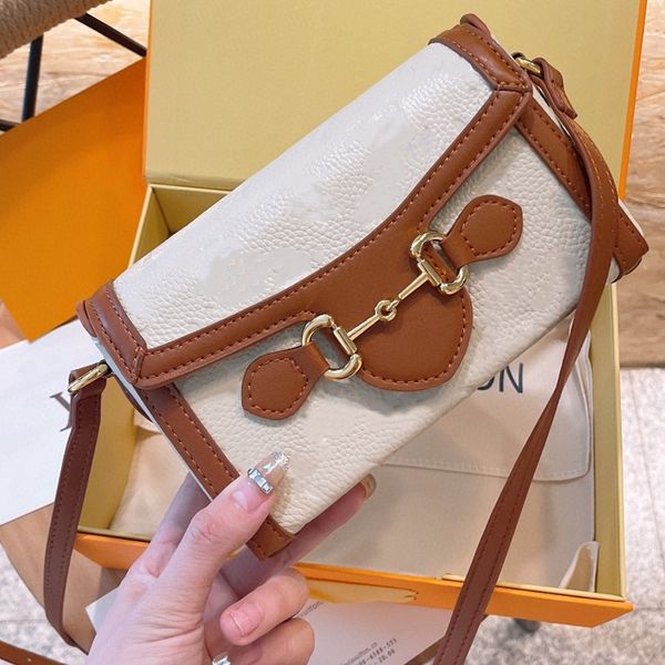 embossed flower cowhide bag mini 18 cm leather belt shoulder bags cross body luxury flap fashion fanny pack lady purse women wallets m1
embossed flower cowhide bag mini 18 cm leather belt shoulder bags cross body luxury flap fashion fanny pack lady purse women wallets m1