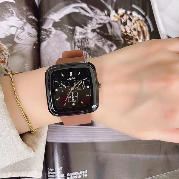 wristwatches super luxury black square women watch waterproof fashion crystal watches lady casual quartz clock hours + gift box, Slivery;brown
wristwatches super luxury black square women watch waterproof fashion crystal watches lady casual quartz clock hours + gift box, Slivery;brown