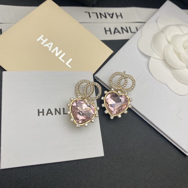 design jewelry fashion women's pink peach heart zircon small fragrance classic crystal love 925 silver needle earrings, Golden
design jewelry fashion women's pink peach heart zircon small fragrance classic crystal love 925 silver needle earrings, Golden