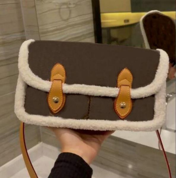 designer women fashion lambs wool crossbody bag hobo fur shopping shoulder handbags lady's lambswool handbag with coin purse
designer women fashion lambs wool crossbody bag hobo fur shopping shoulder handbags lady's lambswool handbag with coin purse