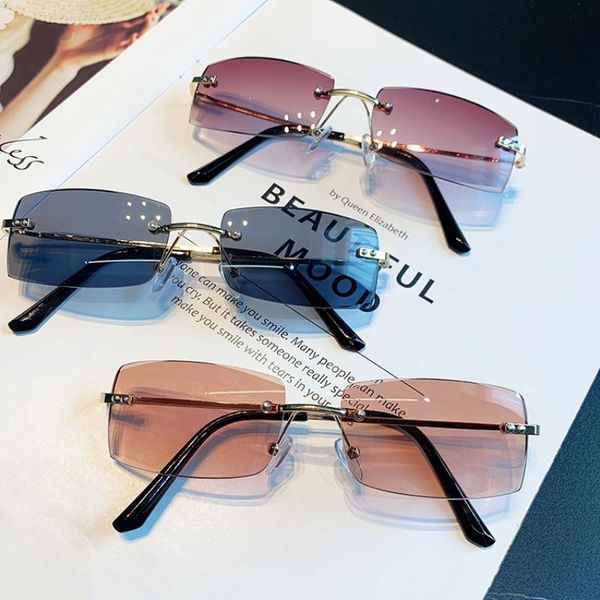 sunglasses abay rimless women fashion trendy small trimming eyewear female hip hop metal glasses camping hiking uv400 oculos, White;black
sunglasses abay rimless women fashion trendy small trimming eyewear female hip hop metal glasses camping hiking uv400 oculos, White;black