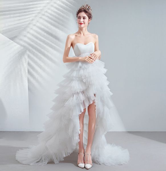 white hi-lo tiered skirts evening dress strapless backless sweep train lace pageant dresses for pgraphy runway fashion, White;red
white hi-lo tiered skirts evening dress strapless backless sweep train lace pageant dresses for pgraphy runway fashion, White;red