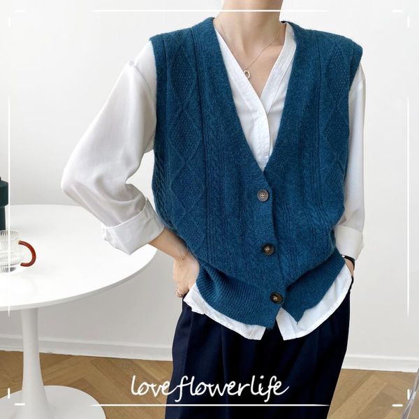 women's vests cozok 2021 spring korean knitted vest v-neck single breasted sleeveless camille cardigan 6670, Black;white
women's vests cozok 2021 spring korean knitted vest v-neck single breasted sleeveless camille cardigan 6670, Black;white