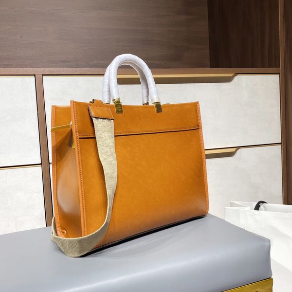 new shoulder bags women handbag crossbody bag brands designer handbags flower printing bag purse size:36*31cm1, Black
new shoulder bags women handbag crossbody bag brands designer handbags flower printing bag purse size:36*31cm1, Black