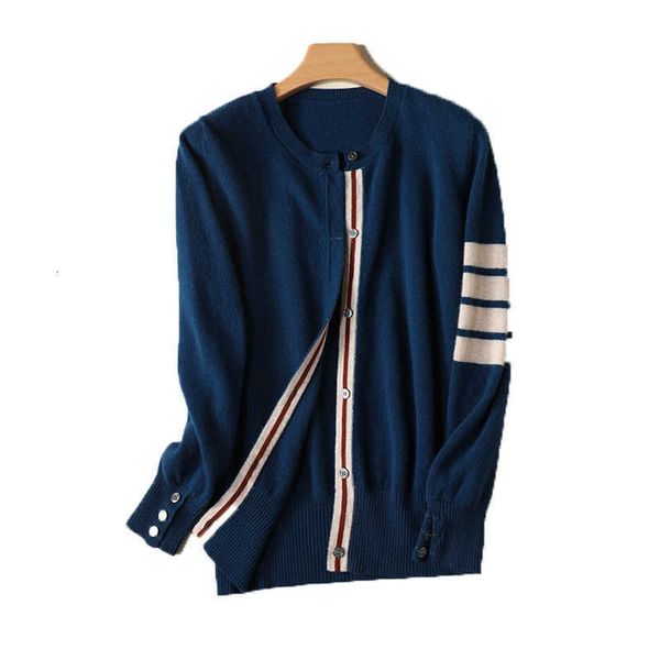 women's sweaters cardigan feminino merino l cashmere boto novo estilo senhoras manga comprida blusas de malha macia qualidade cdrn, White;black
women's sweaters cardigan feminino merino l cashmere boto novo estilo senhoras manga comprida blusas de malha macia qualidade cdrn, White;black