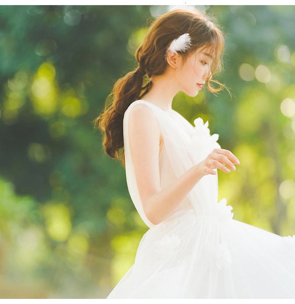 es 2021 new v-neck hand flowers a line bride princess wedding gown robe de mariee cf7n, White
es 2021 new v-neck hand flowers a line bride princess wedding gown robe de mariee cf7n, White
