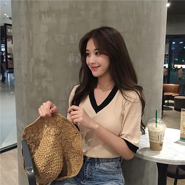 women's t-shirt summer 2021 thin v-neck short-sleeved temperament fashion render unlined upper garment black coat, White 
women's t-shirt summer 2021 thin v-neck short-sleeved temperament fashion render unlined upper garment black coat, White