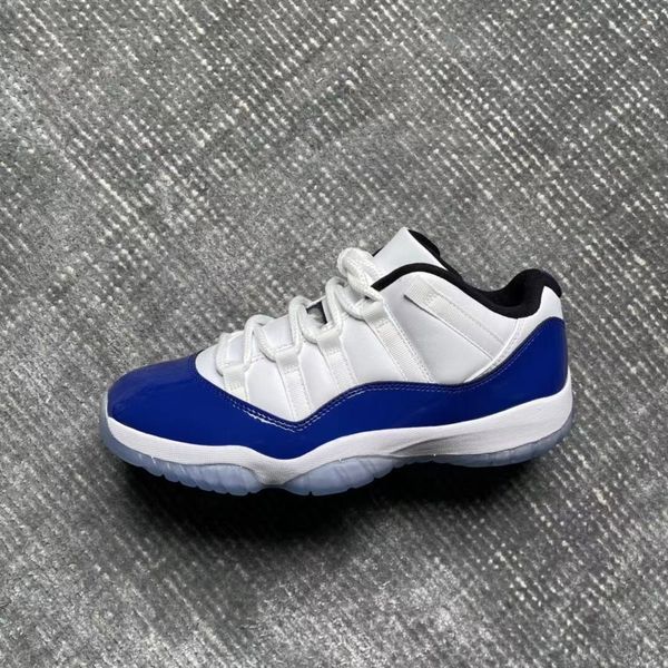 jumpman 11 low concoro basketball shoes white blue real carbon fiber 11s trainer sports stylist fashion sneakers come with box
jumpman 11 low concoro basketball shoes white blue real carbon fiber 11s trainer sports stylist fashion sneakers come with box