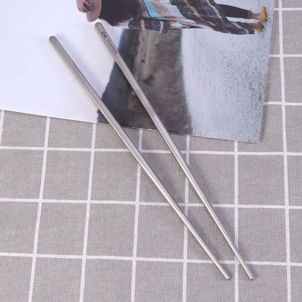 chopsticks 6*225mm pure titanium portable reusable sticks for outdoor tour camping metal tableware
chopsticks 6*225mm pure titanium portable reusable sticks for outdoor tour camping metal tableware