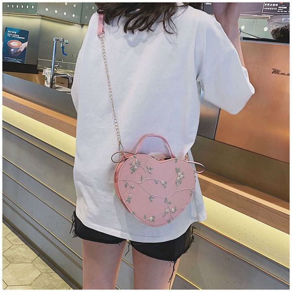 lace shoulder bag peach heart women s embroidery handbag portable girl diagonal satchels heart-shaped chain for
lace shoulder bag peach heart women s embroidery handbag portable girl diagonal satchels heart-shaped chain for