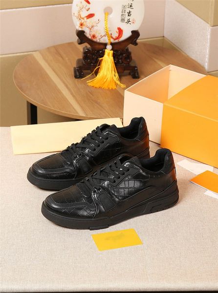 luxury designer casual shoes trainer iridescent luxembourg sneakers denim trainers low cut sneakers good quality with box, Black
luxury designer casual shoes trainer iridescent luxembourg sneakers denim trainers low cut sneakers good quality with box, Black