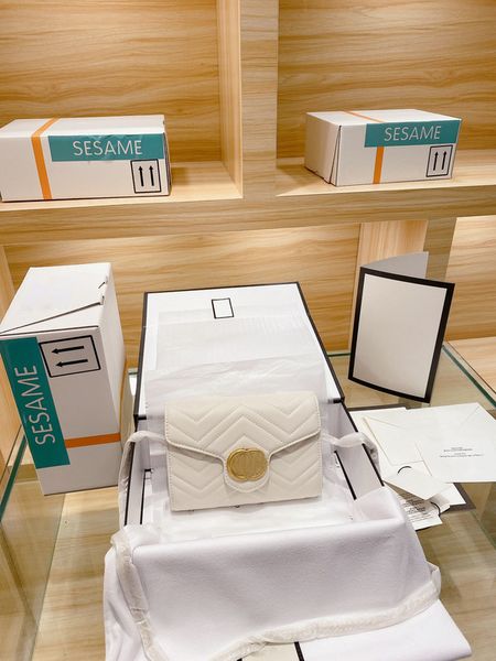 pieces of designer fashion bag coin purse old flower embossed classical chain shoulder bag lady purse belt bag 20Ã15cm0, Black
pieces of designer fashion bag coin purse old flower embossed classical chain shoulder bag lady purse belt bag 20Ã15cm0, Black