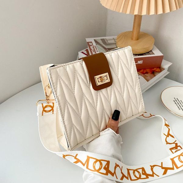 evening bags ladies one-shoulder large-capacity bag trendy fashion female western style handbag wild tote autumn and winter a
evening bags ladies one-shoulder large-capacity bag trendy fashion female western style handbag wild tote autumn and winter a