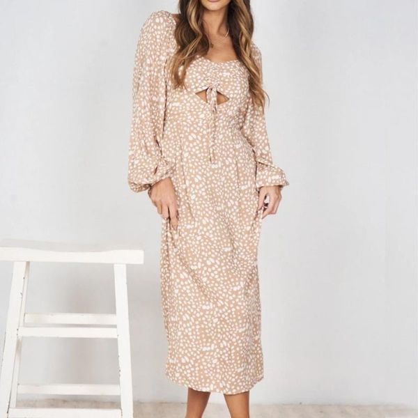 casual dresses women 2021 chic fashion hollow out midi dress vintage bubble sleeve with lining elastic wist female vestidos mujer, Black;gray
casual dresses women 2021 chic fashion hollow out midi dress vintage bubble sleeve with lining elastic wist female vestidos mujer, Black;gray