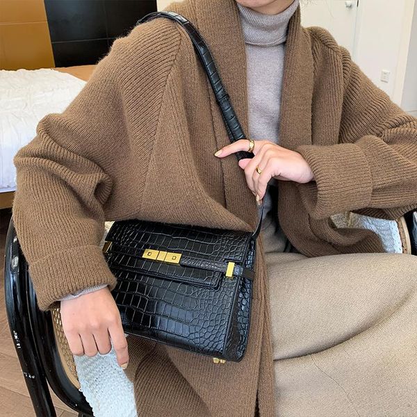 evening bags women's messenger bag 2021 retro crocodile pattern manhattan difference underarm small square
evening bags women's messenger bag 2021 retro crocodile pattern manhattan difference underarm small square