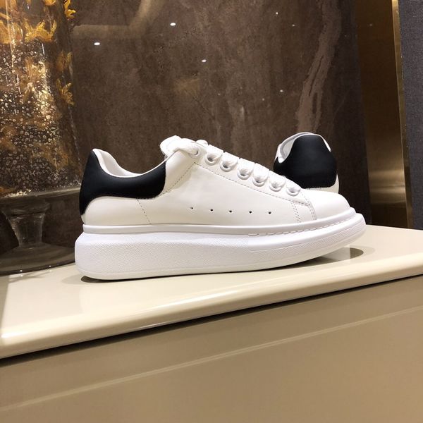2021 fashion couple casual shoes increase luxury designer flat bottom autumn and winter simple atmosphere high-quality leather material 35-4, Black
2021 fashion couple casual shoes increase luxury designer flat bottom autumn and winter simple atmosphere high-quality leather material 35-4, Black