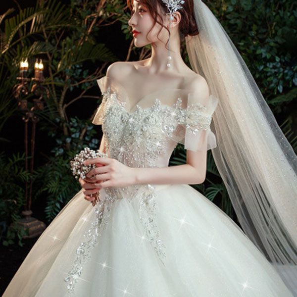 one shoulder simple main wedding dress 2021 new style temperament trailing light forest super fairy dream star bride, Black
one shoulder simple main wedding dress 2021 new style temperament trailing light forest super fairy dream star bride, Black