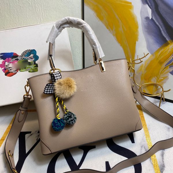women bags luxury handbags leather designer tote vintage fashion shoulder europe and america crossbody purse 5007
women bags luxury handbags leather designer tote vintage fashion shoulder europe and america crossbody purse 5007