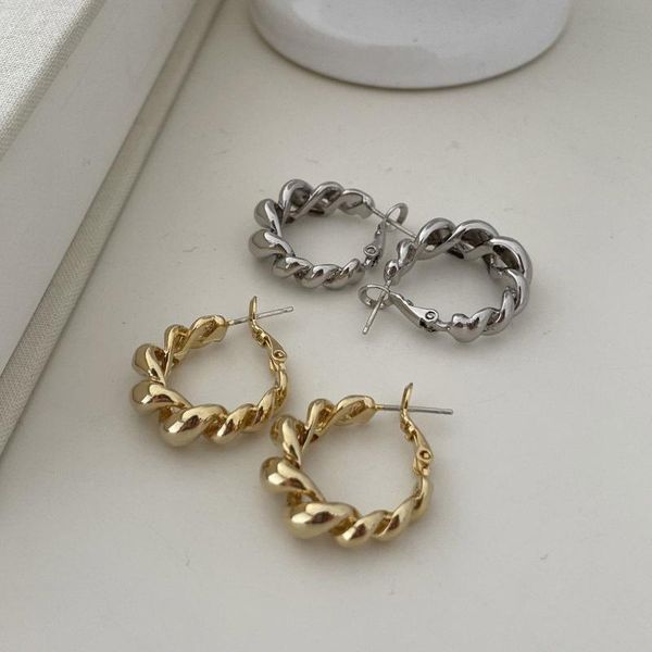 hoop & huggie aomu 2021 retro geometric distortion twist metal ear buckle earring for women girls accessories party jewelry, Golden;silver
hoop & huggie aomu 2021 retro geometric distortion twist metal ear buckle earring for women girls accessories party jewelry, Golden;silver