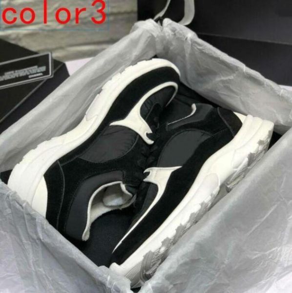 2021 designer sneakers men women reflective casual shoes party velvet calfskin mixed fiber with box size 35-46 shortshow, Black
2021 designer sneakers men women reflective casual shoes party velvet calfskin mixed fiber with box size 35-46 shortshow, Black