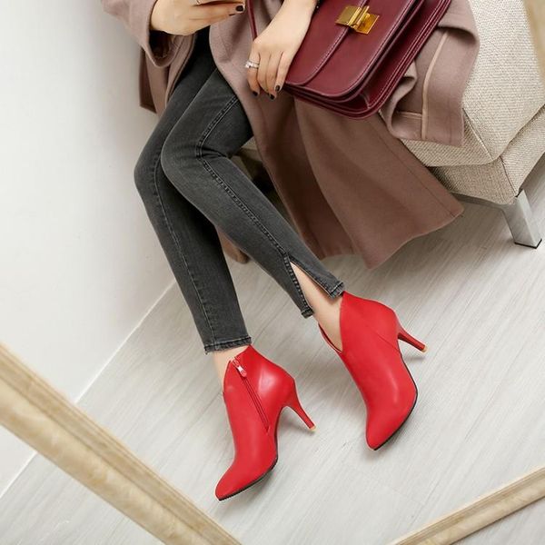 boots big size ma'am short pure color pointed fashion boot barrel high heel, Black
boots big size ma'am short pure color pointed fashion boot barrel high heel, Black