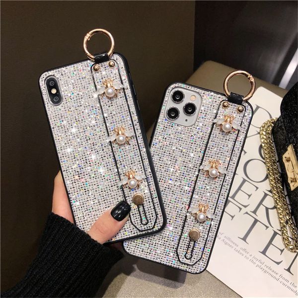 fashion designers case for iphone 12 pro max phone cases mini 11 xr 7 8 plus 11 pro max x xs max cover wristband bee kickstand glitter
fashion designers case for iphone 12 pro max phone cases mini 11 xr 7 8 plus 11 pro max x xs max cover wristband bee kickstand glitter
