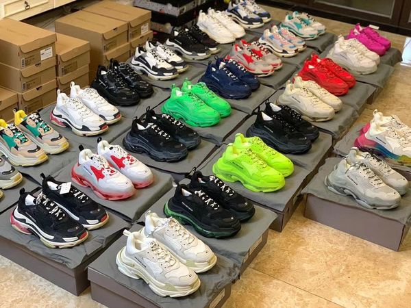 balenciaga balanciaga balencaiga balancaiga triple s casual shoes tripler black white green red bottom luxury brand designer sneakers platfo
balenciaga balanciaga balencaiga balancaiga triple s casual shoes tripler black white green red bottom luxury brand designer sneakers platfo