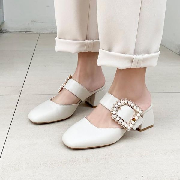 med beige heeled sandals female shoes ladies' slippers big size shallow luxury slides black 2021 soft summer designer rubber squ
med beige heeled sandals female shoes ladies' slippers big size shallow luxury slides black 2021 soft summer designer rubber squ