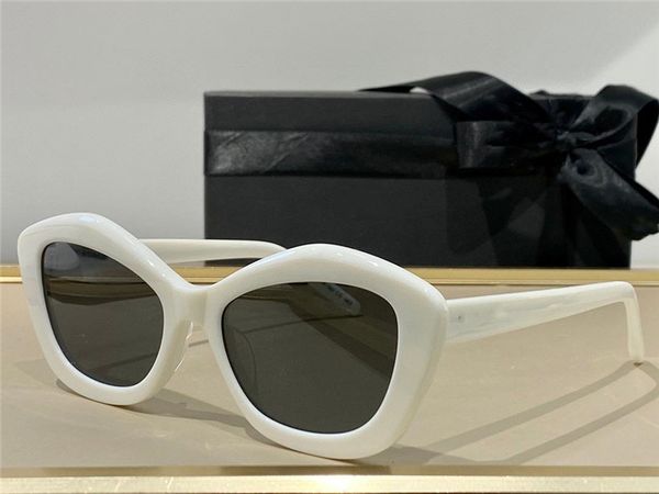 sunglasses for men and women summer cat eye style anti-ultraviolet sl68 retro plate plank full frame square fashion eyeglasses random box, White;black
sunglasses for men and women summer cat eye style anti-ultraviolet sl68 retro plate plank full frame square fashion eyeglasses random box, White;black